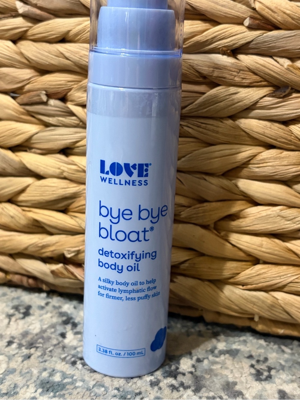Bye Bye Bloat Detoxifying Body Oil - Light Blue